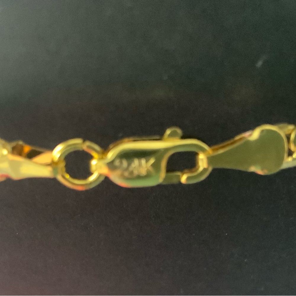 Brand new 24k gold over silver. Classic Figaro Chain Necklace. Bloomingdale’s - Picture 5 of 6